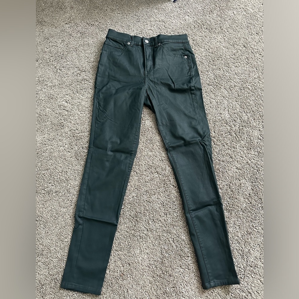 Express Coated Skinny in Green